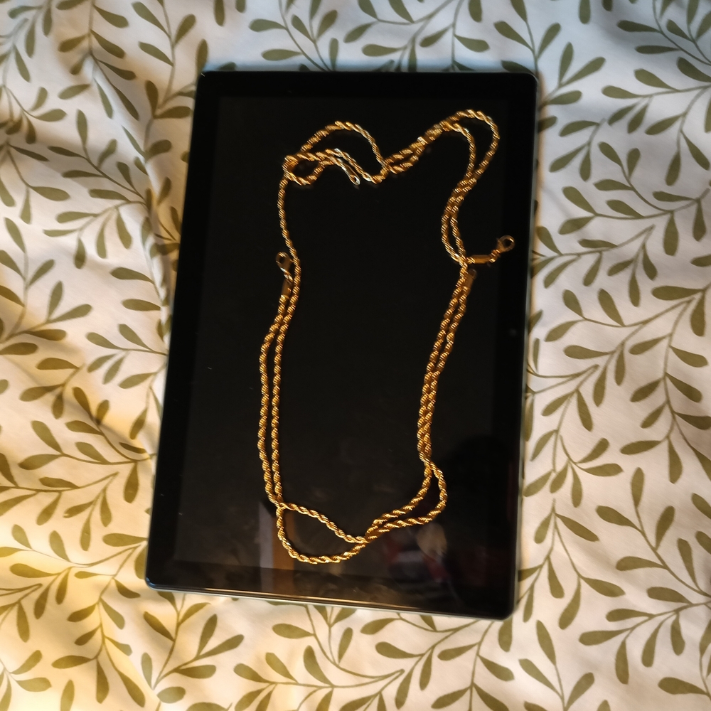 Elegant Gold Rope Chain Necklace